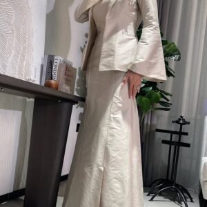 Alternative view of O006